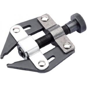 Drive chain puller