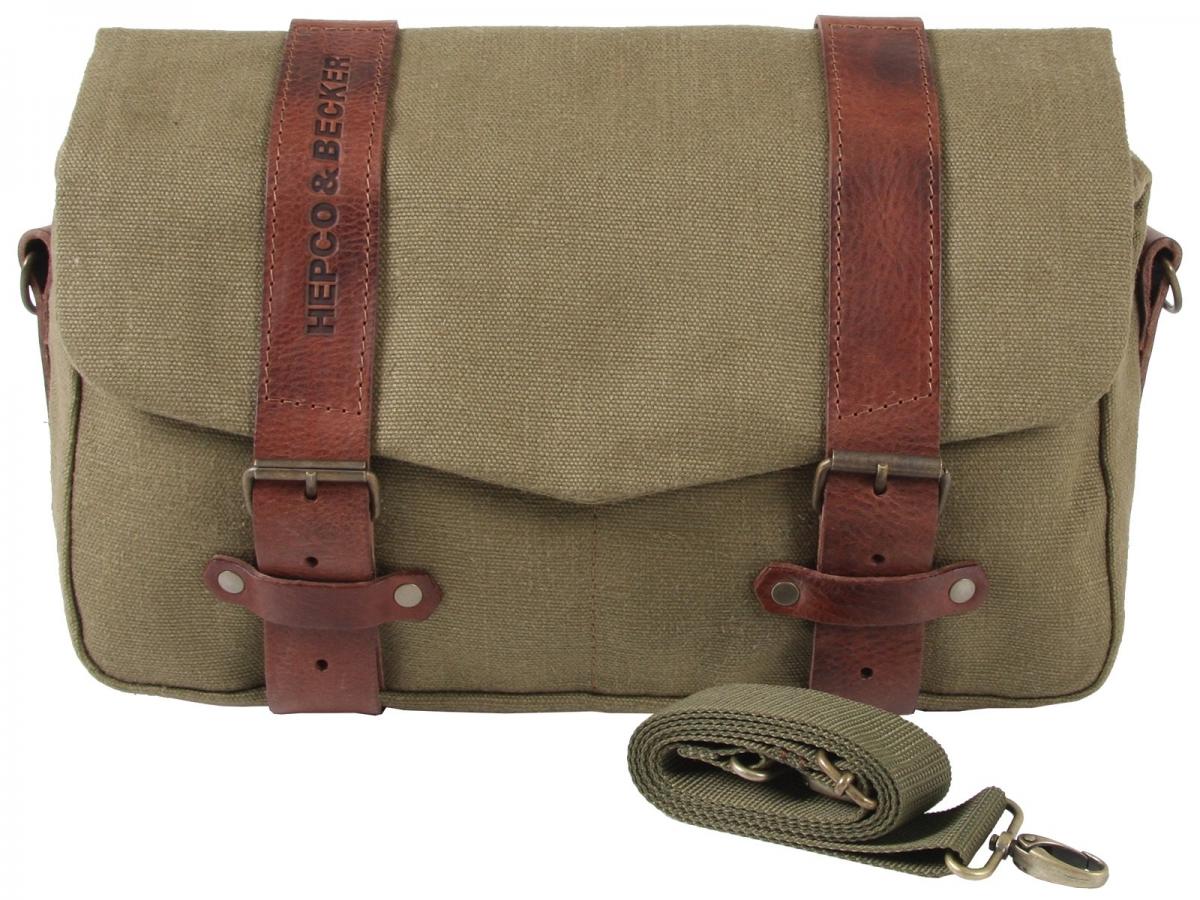 Legacy Courier Bag M C-Bow soft bags green