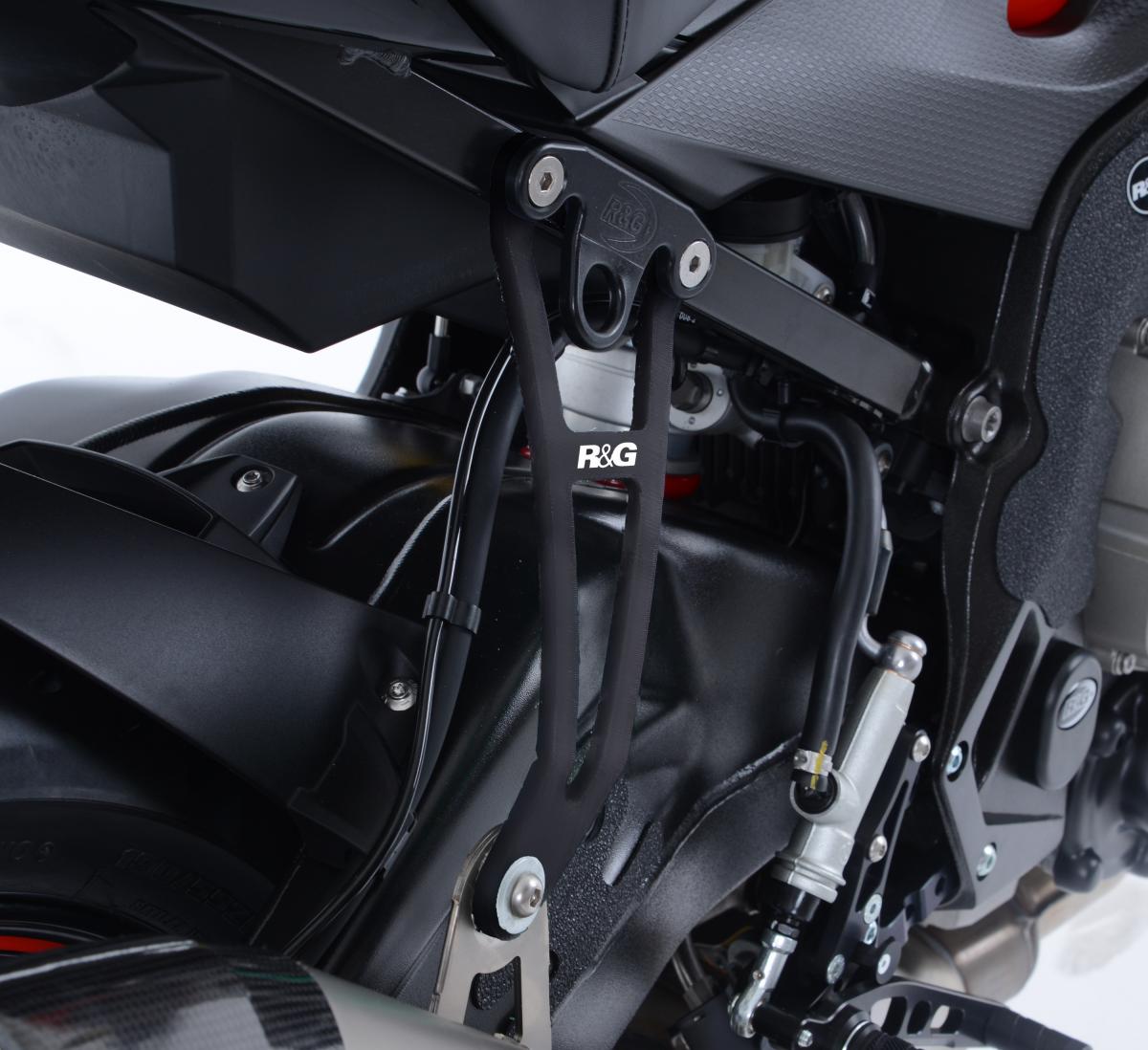 Exhaust Hanger & left hand footrest blanking plate (kit) BLACK BMW S1000R '17- with Akrapovic exhaust